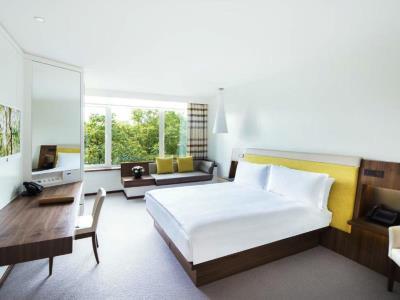 Metropolitan Hotel 5*