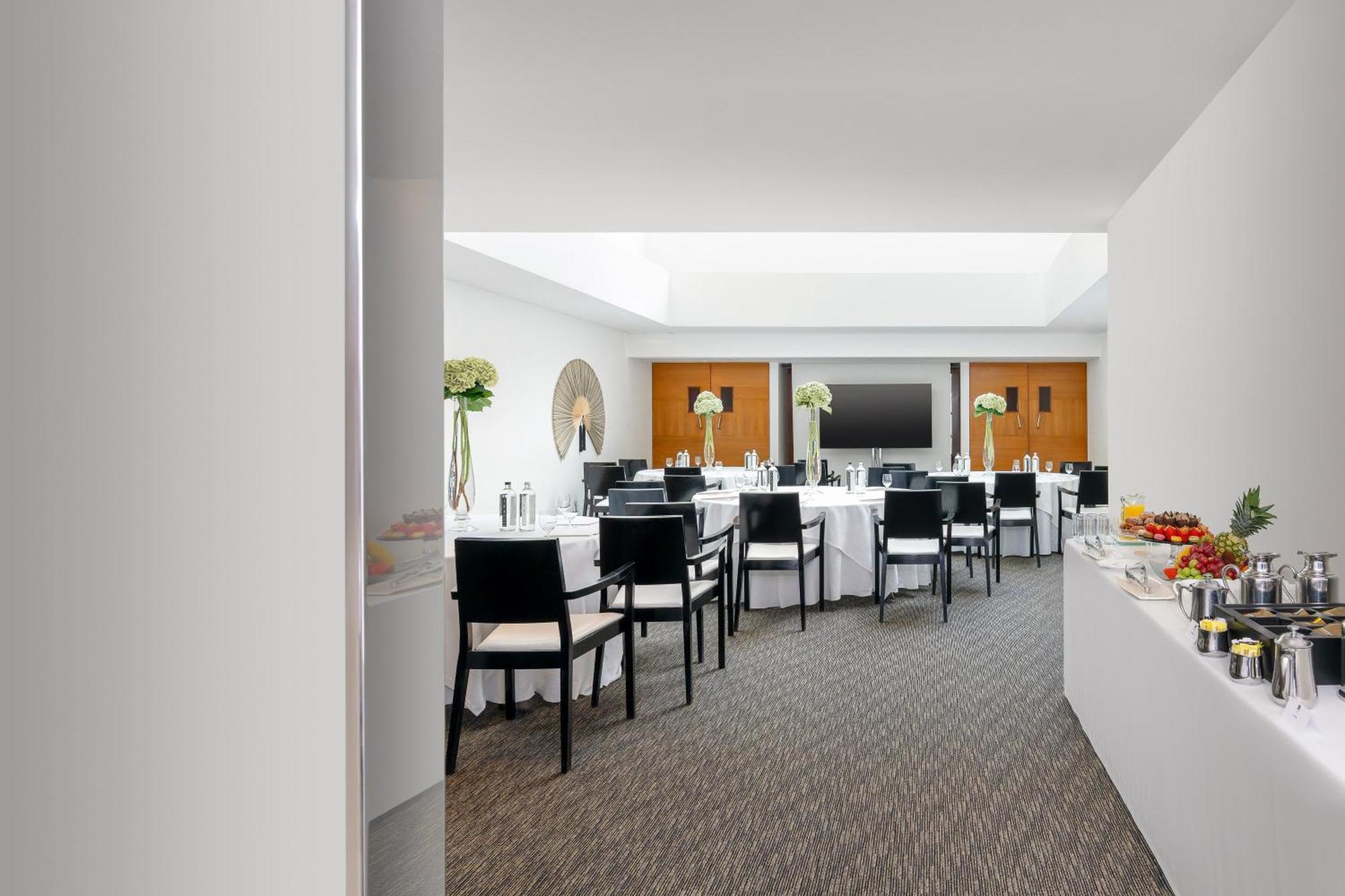 Hotel Metropolitan 5*
